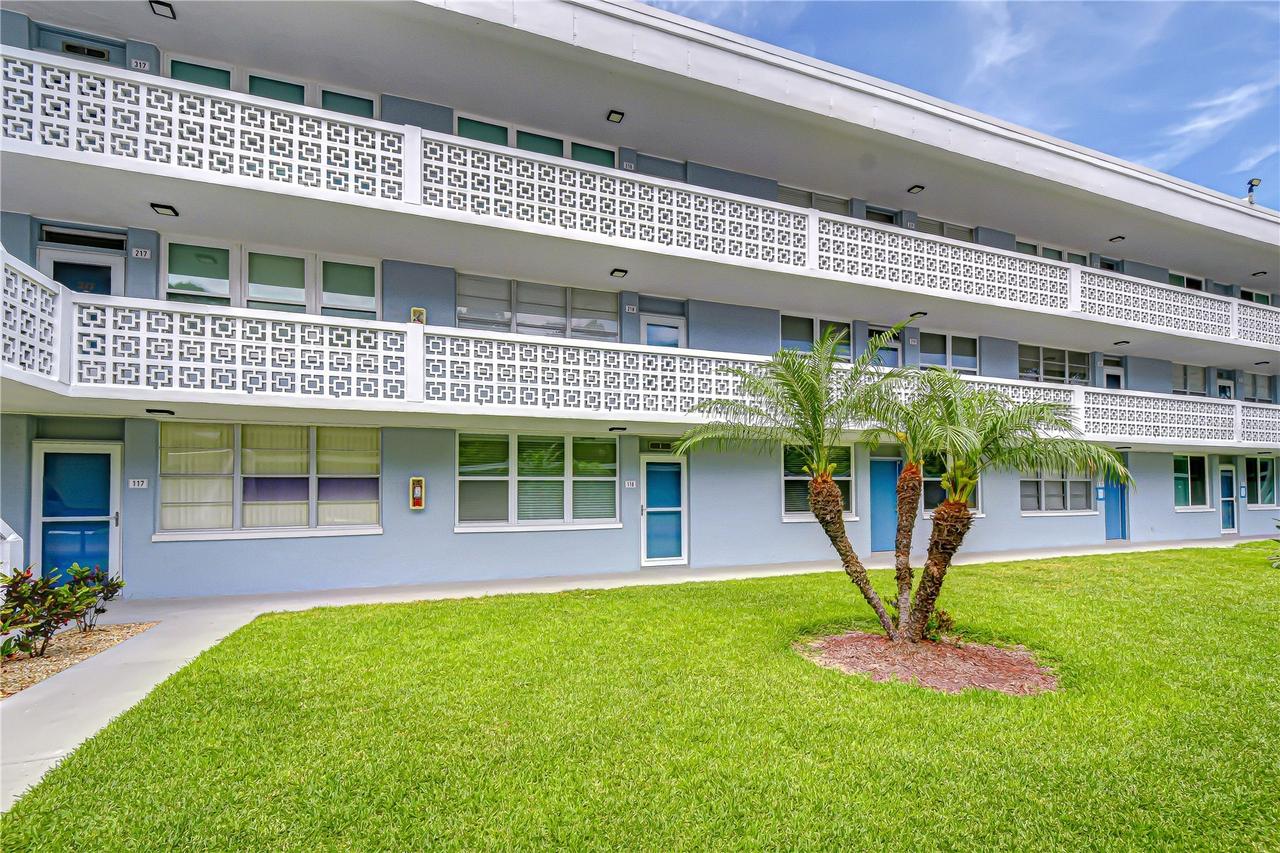 4720 Locust St. #118, St Petersburg, FL 33703