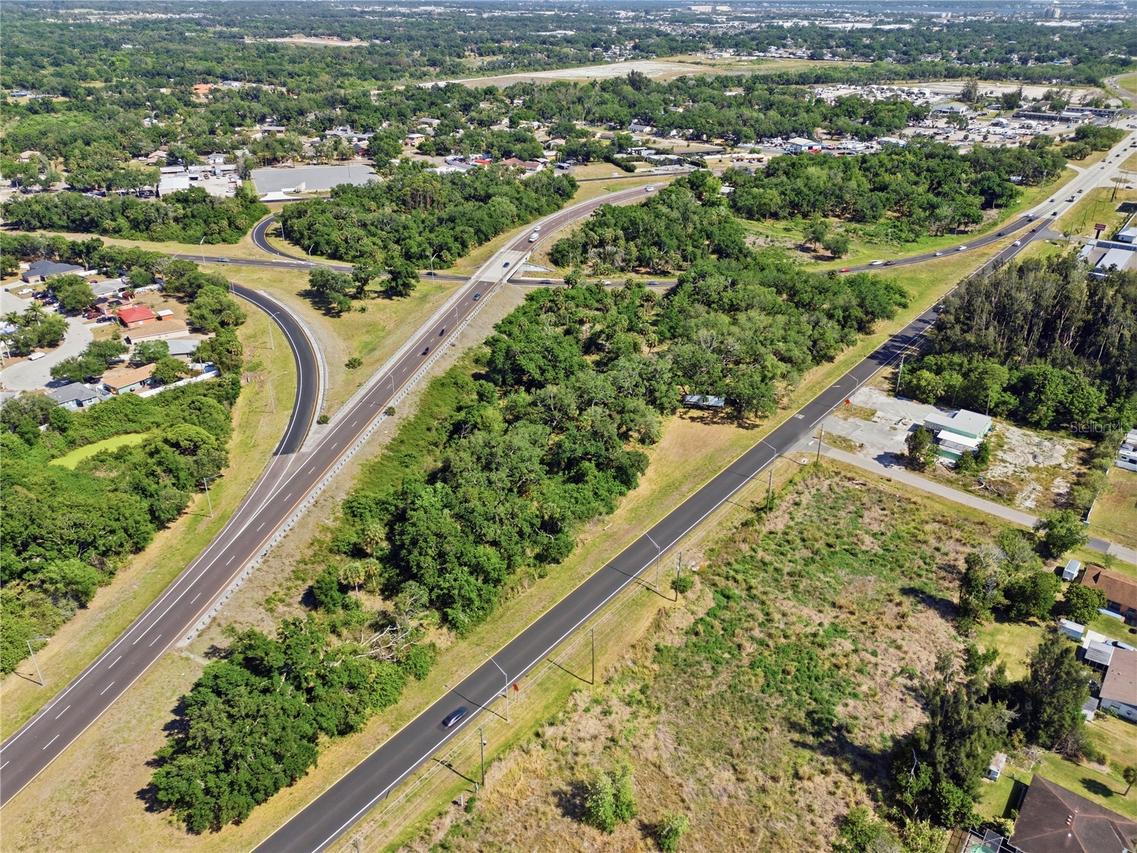 4340 Us 19 St., Palmetto, FL 34221