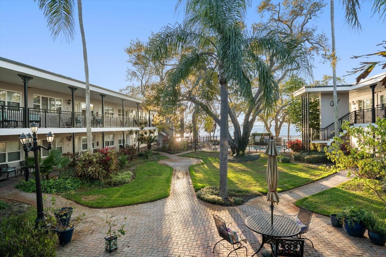 1101 Victoria Dr. #7, Dunedin, FL 34698