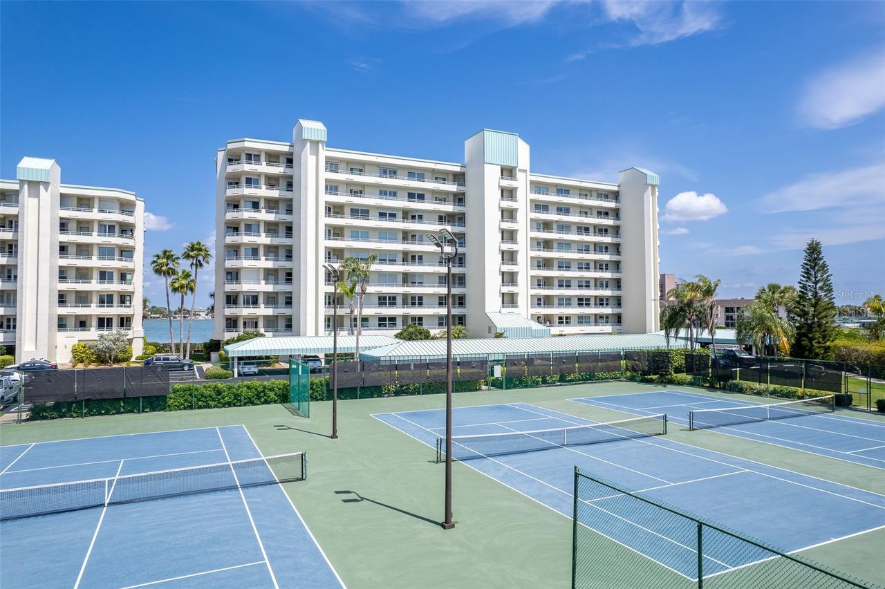 7963 Sailboat Key Blvd. #PH801, South Pasadena, FL 33707