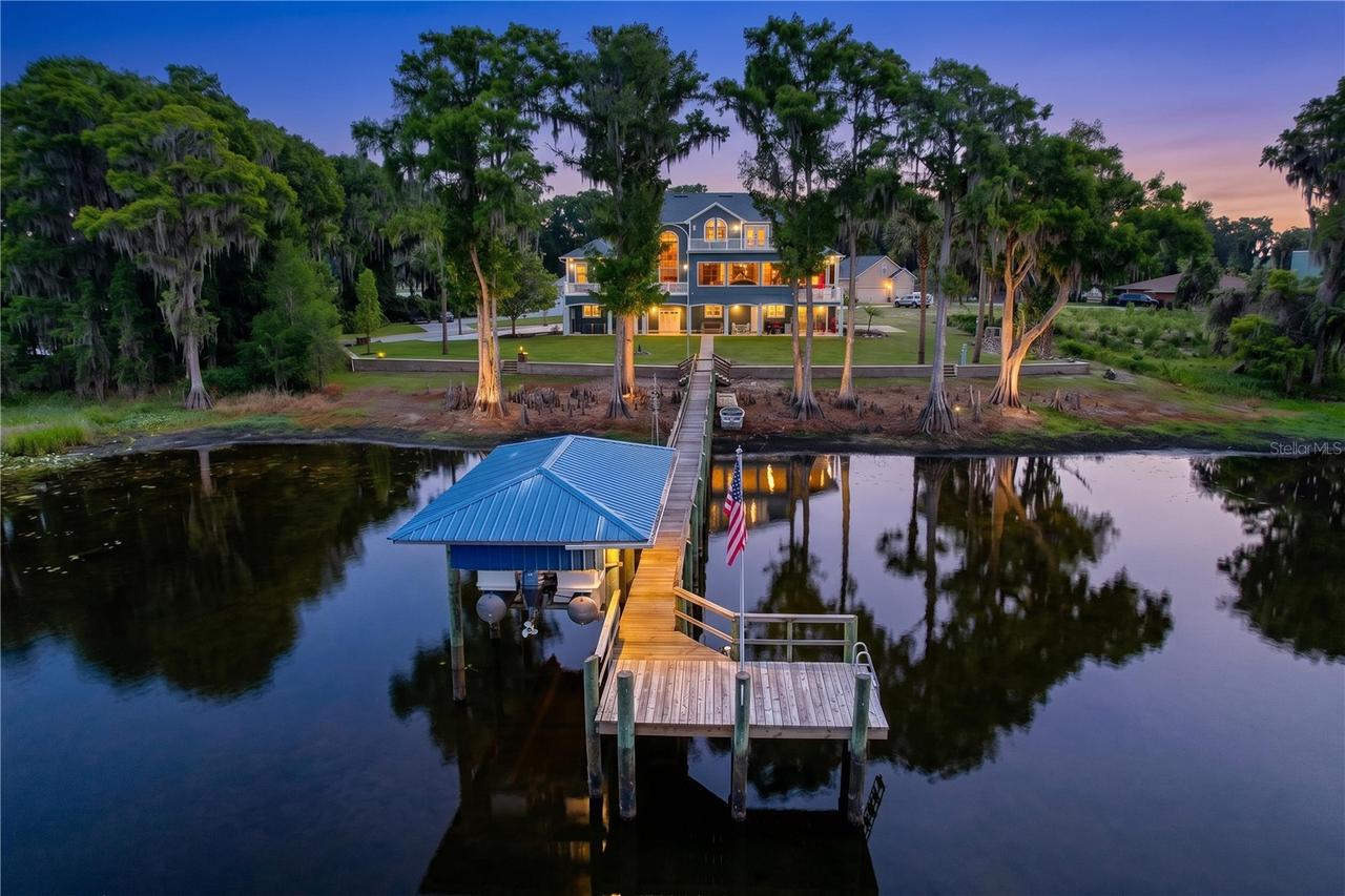 1360 S Waterview Dr., Inverness, FL 34450
