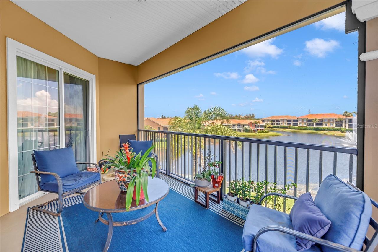 10 Franklin Ct. #63D, St Petersburg, FL 33711