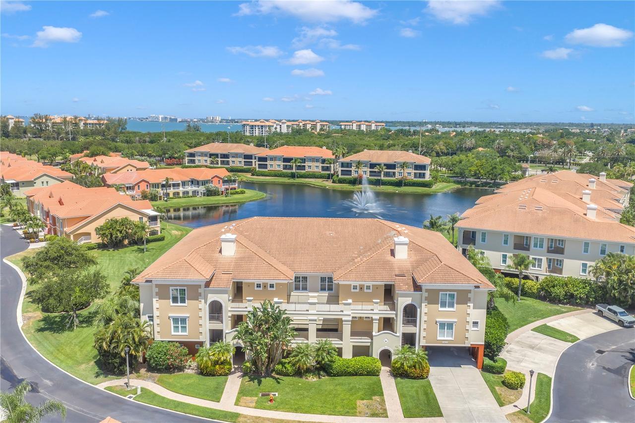 10 Franklin Ct. #63D, St Petersburg, FL 33711