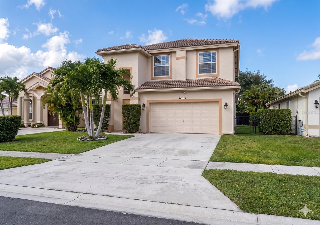 11483 Beacon Pointe Ln., Wellington, FL 33414