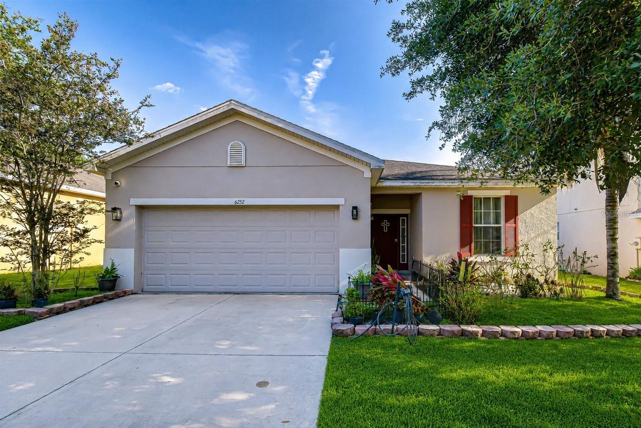 6252 Twin Bridges Dr., Zephyrhills, FL 33541