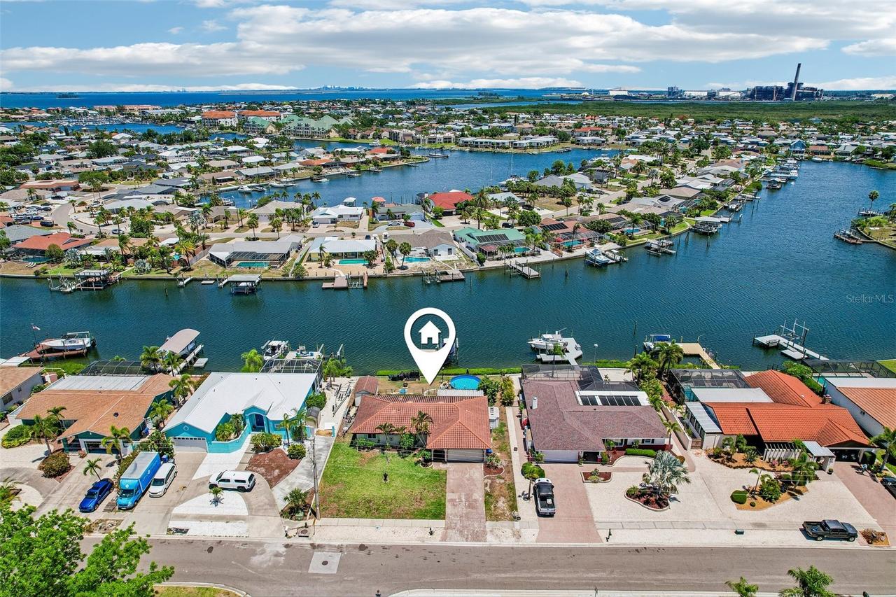 801 Flamingo Dr., Apollo Beach, FL 33572