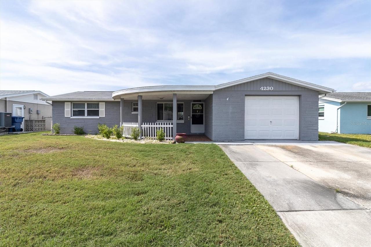 4230 Sunray Dr., Holiday, FL 34691
