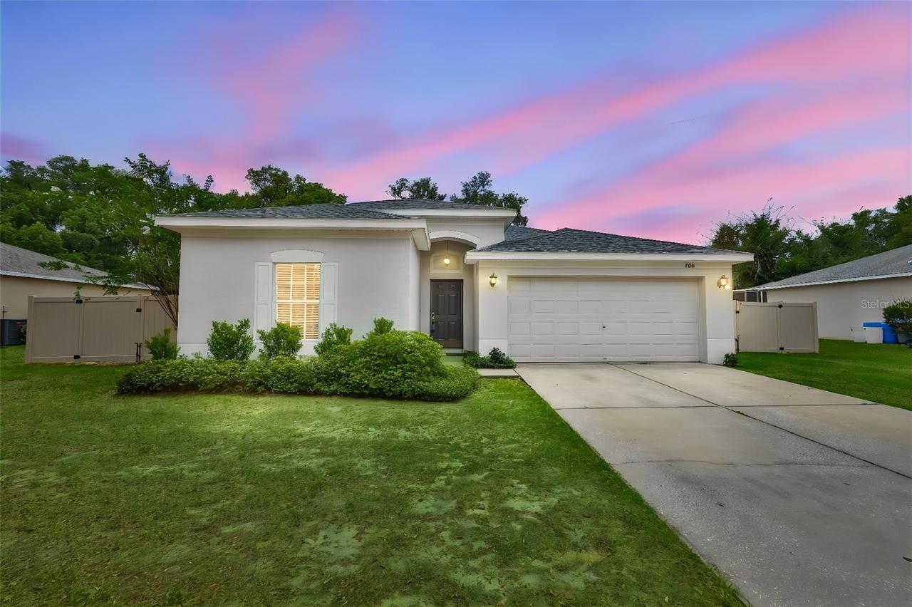 708 Coade Stone Dr., Seffner, FL 33584