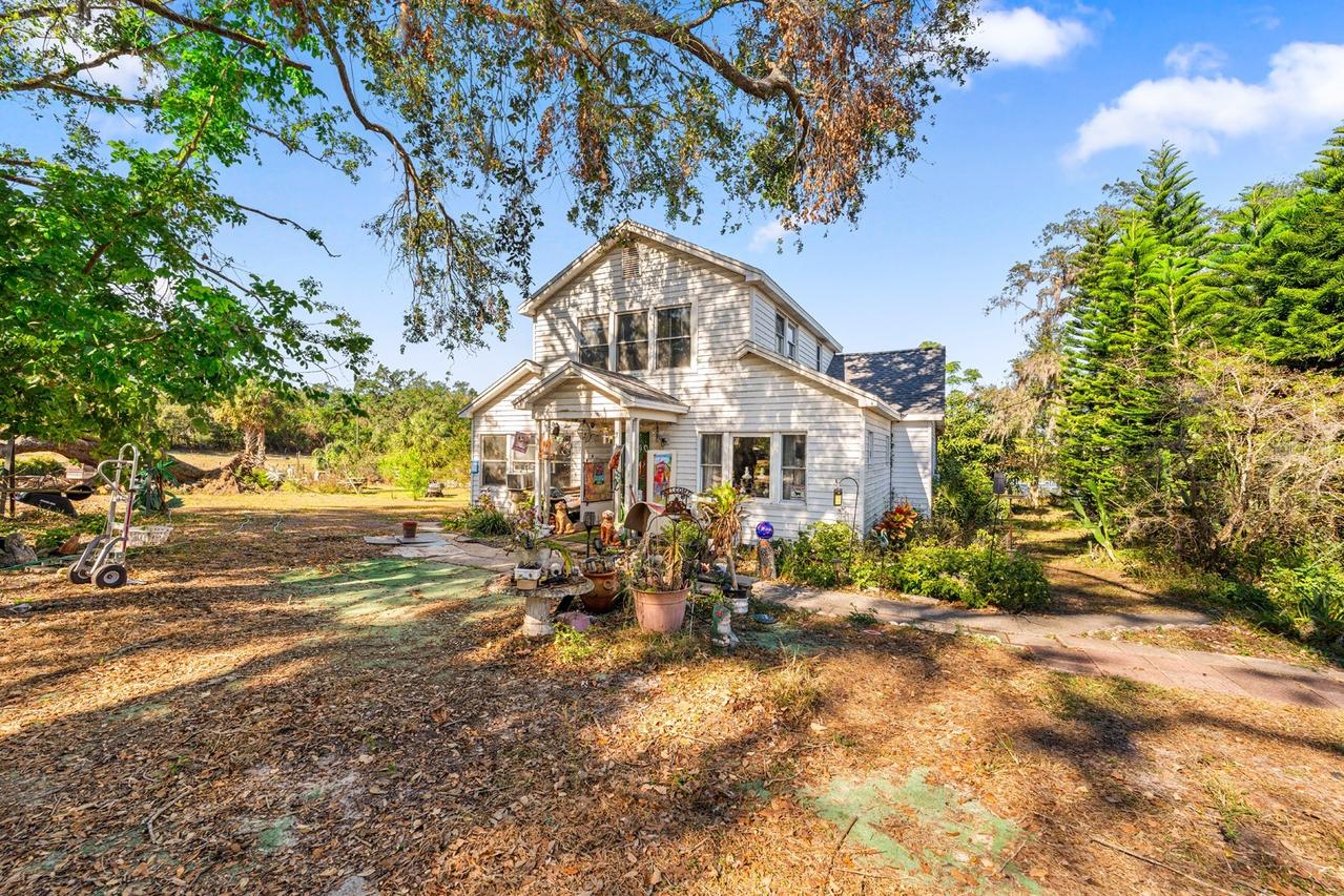 9602 Ripley Rd., Thonotosassa, FL 33592