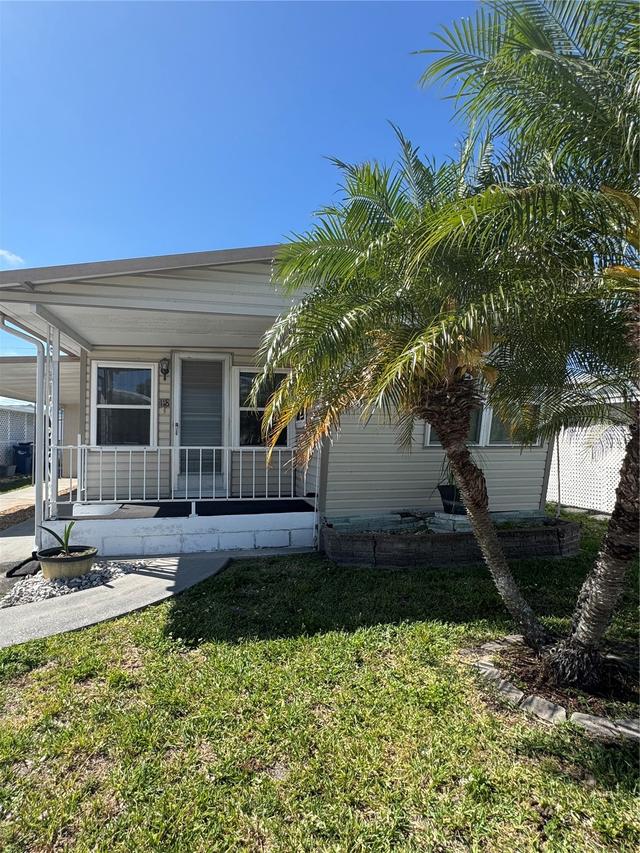 118 52nd Ave., Bradenton, FL 34207