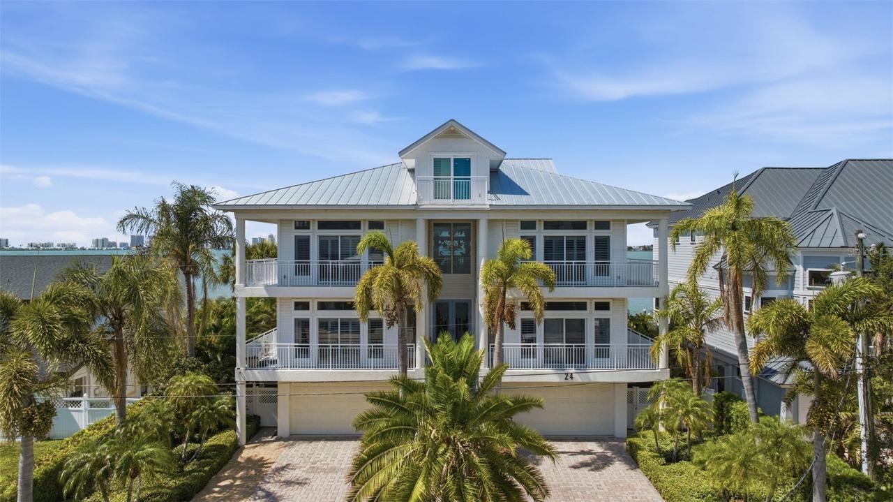 24 N Pine Cir., Belleair, FL 33756