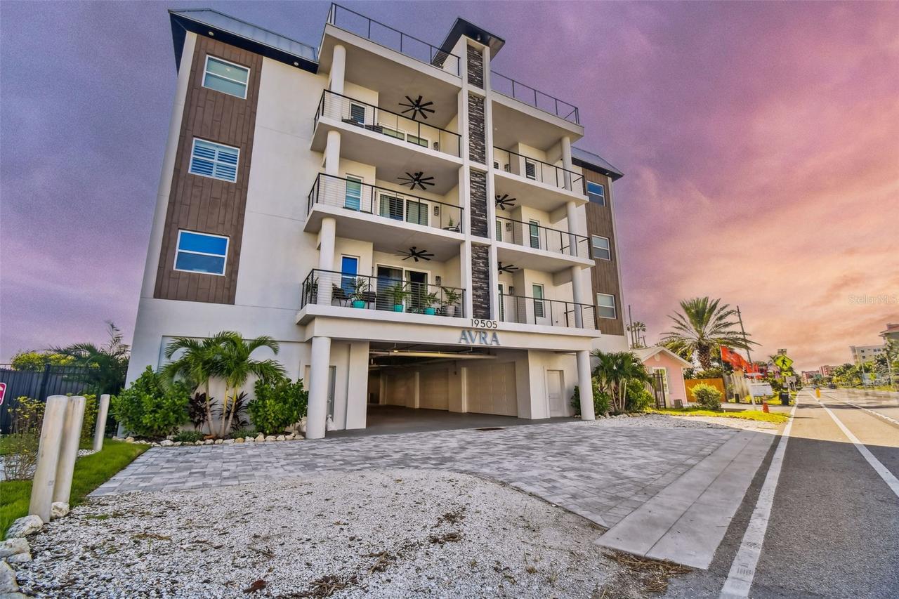 19505 Gulf Blvd. #404, Indian Shores, FL 33785