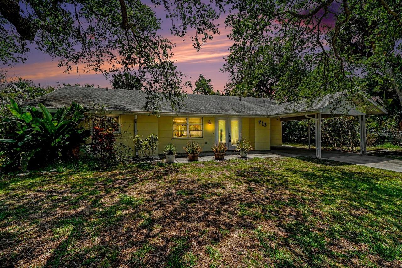413 Pameto Rd., Nokomis, FL 34275
