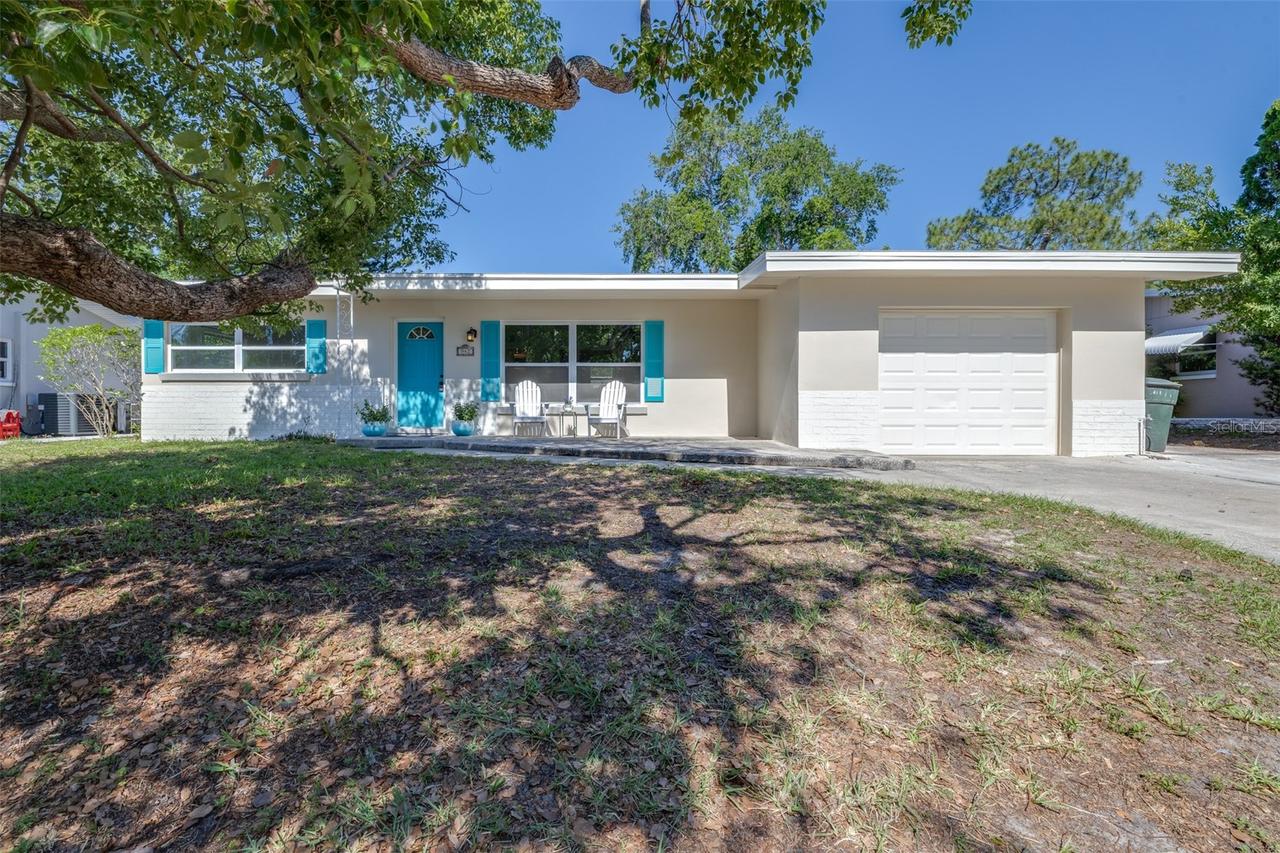 942 Dumont Dr., Dunedin, FL 34698