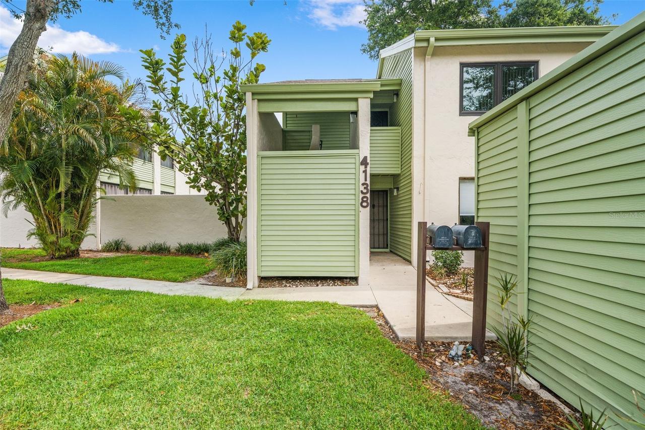 4138 Pinelake Ln. #201, Tampa, FL 33618