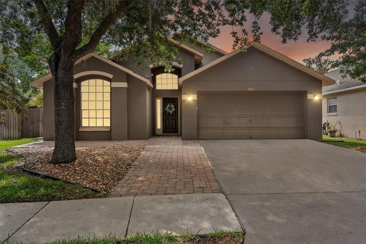 18944 Twinberry Dr., Tampa, FL 33647