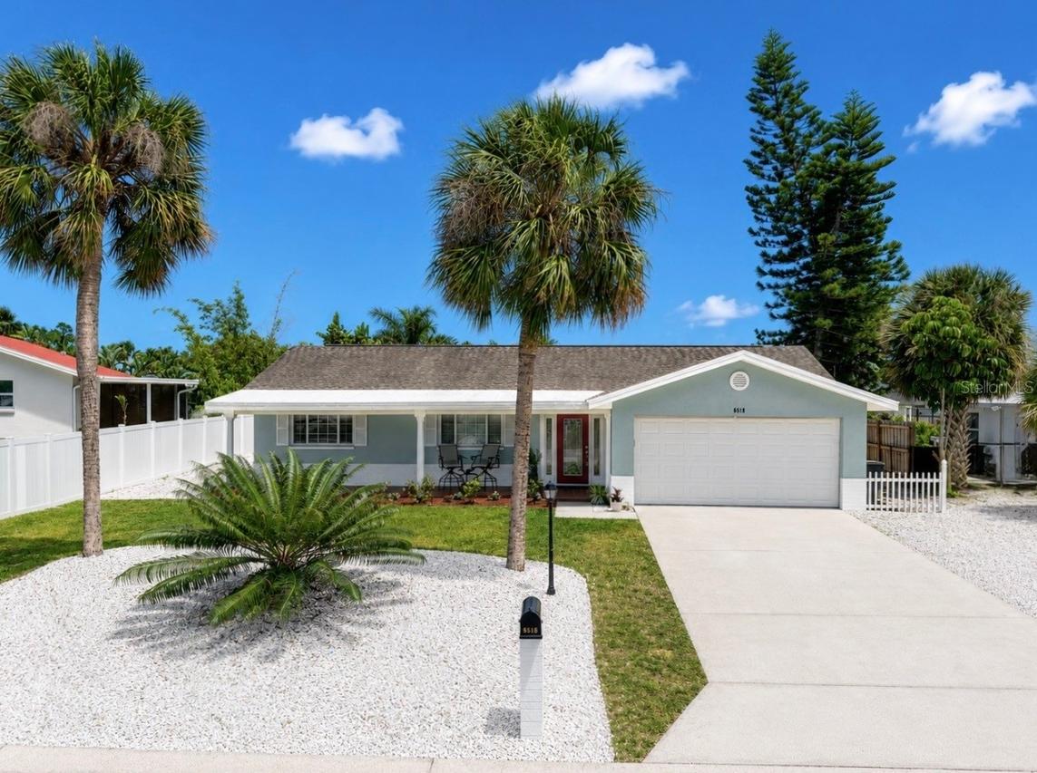 6513 Abaco Dr., Apollo Beach, FL 33572