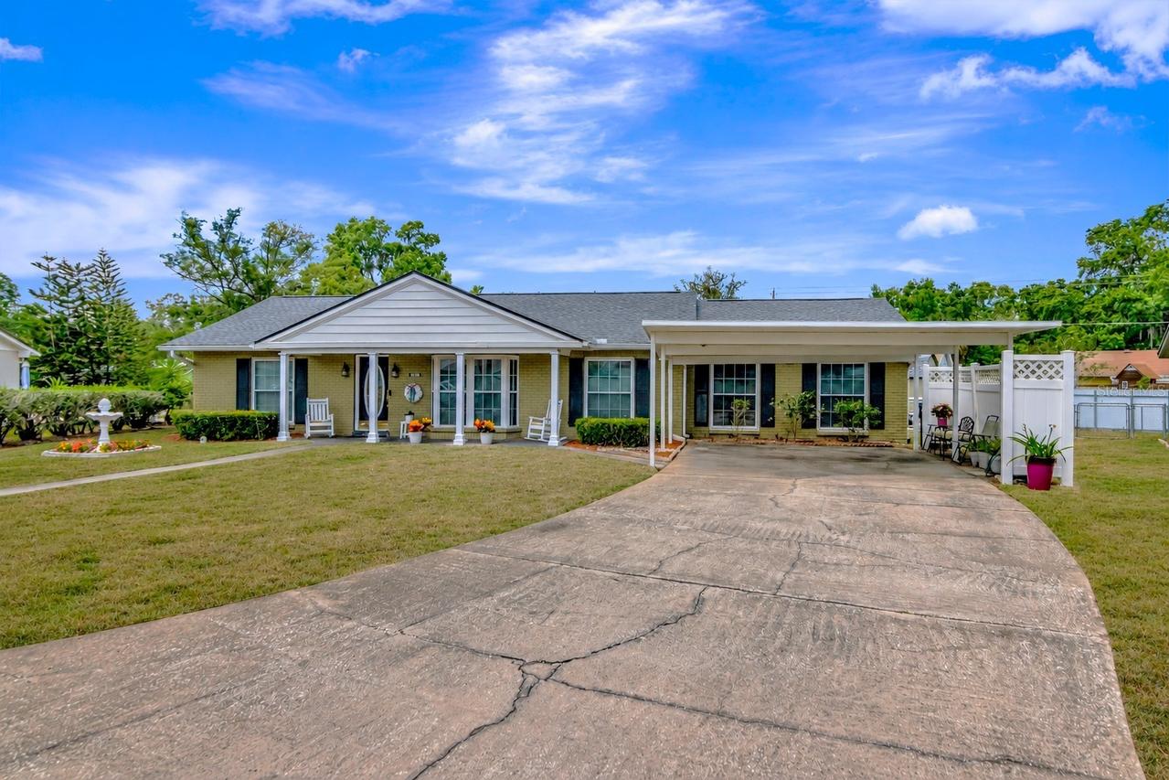 18318 Dolly Brook Ln., Lutz, FL 33549