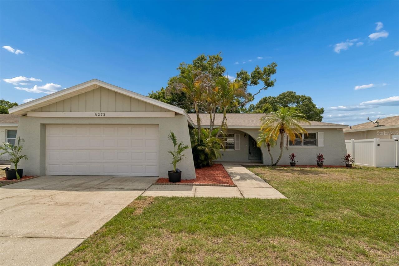 8272 Denise Dr., Seminole, FL 33777