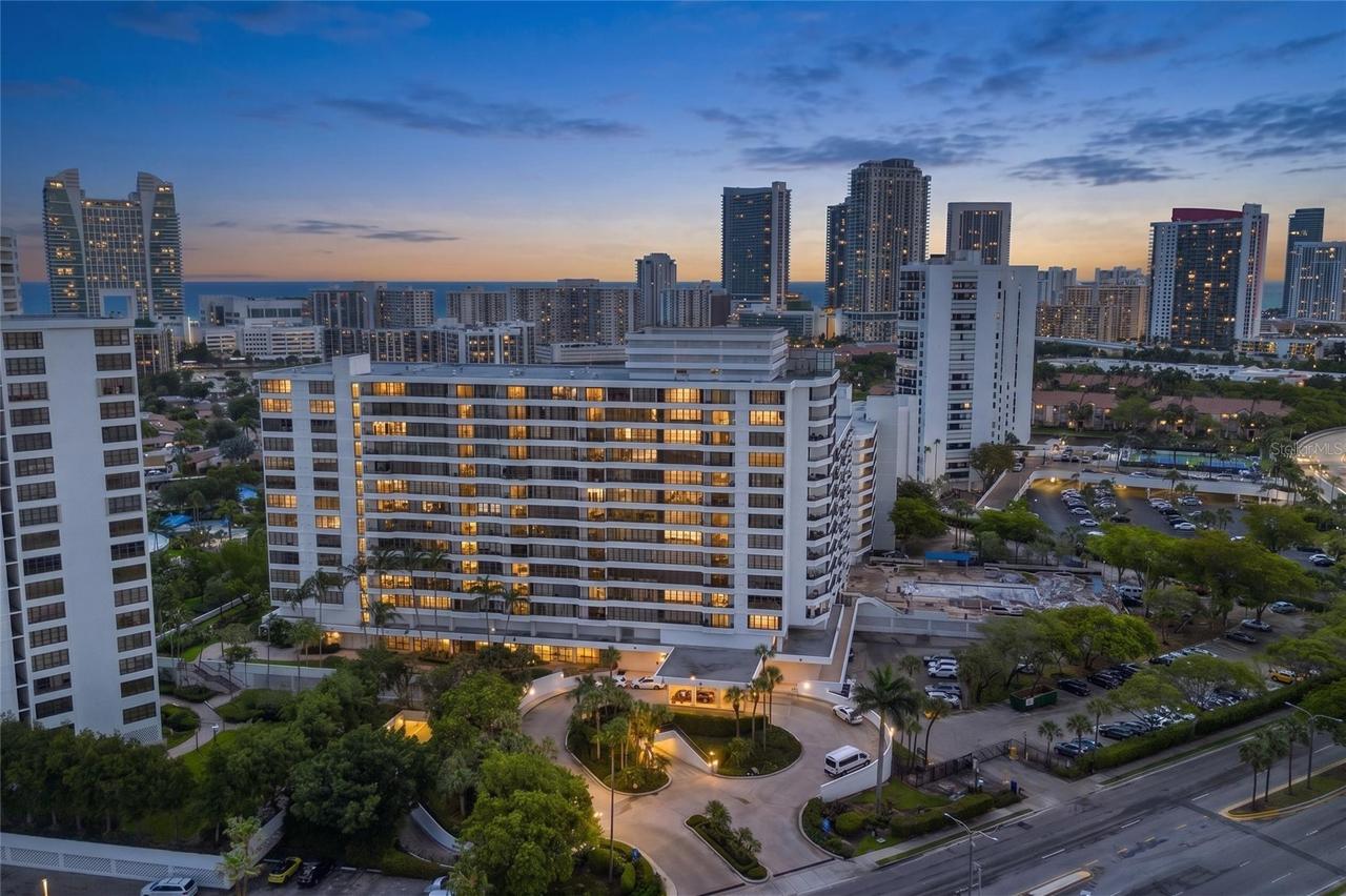 500 Three Islands Blvd. #1008, Hallandale Beach, FL 33009