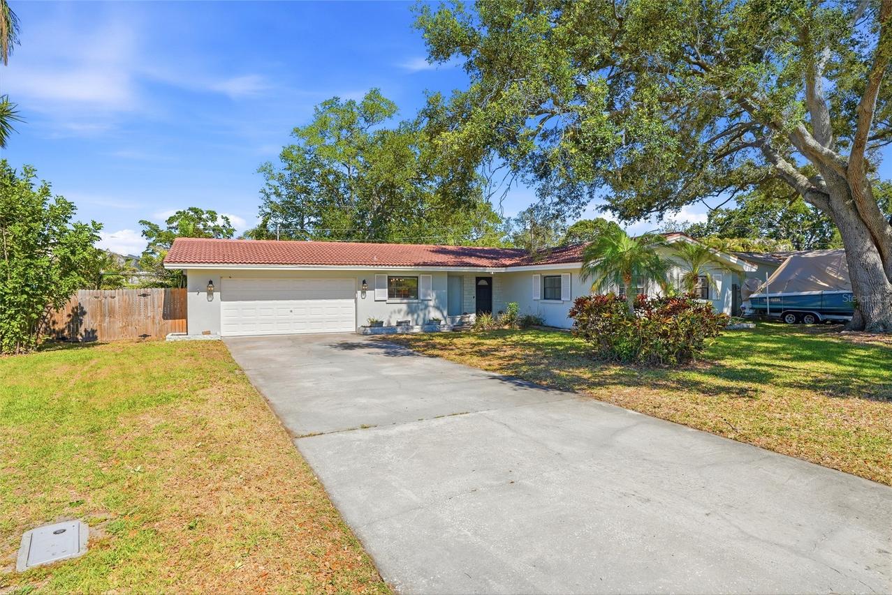 1349 Viewtop Dr., Clearwater, FL 33764
