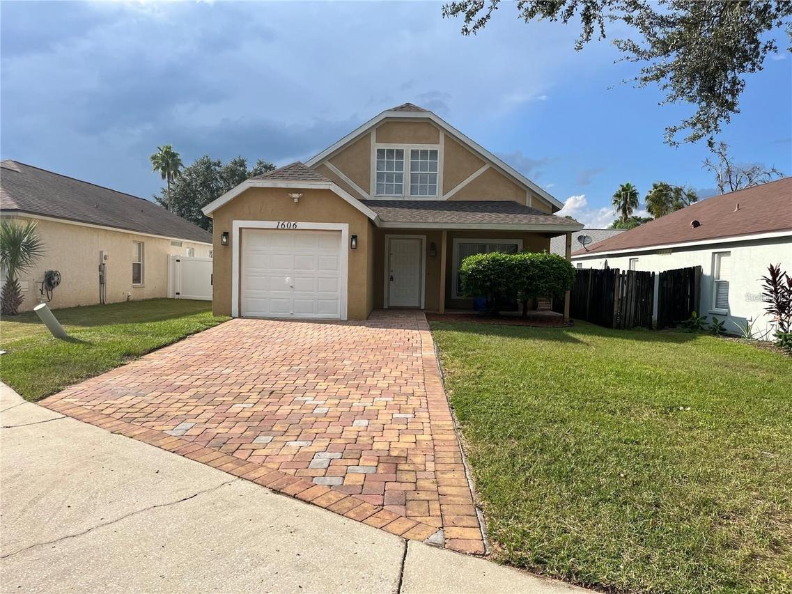 1606 Tropicana Way, Valrico, FL 33594