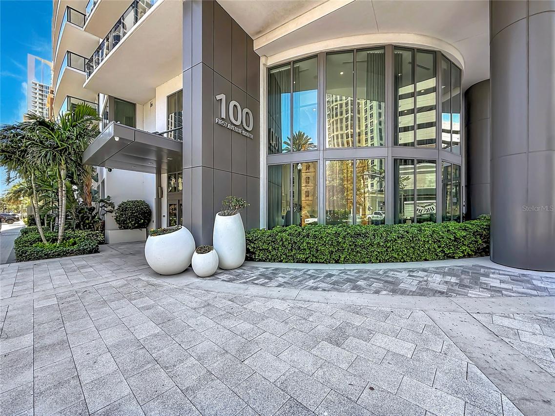 100 1st Ave. #1106, St Petersburg, FL 33701