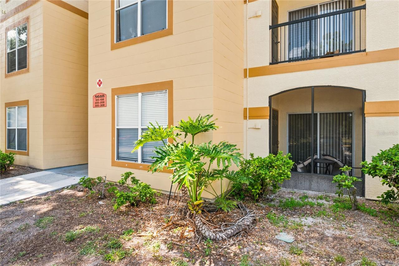 5618 Pinnacle Heights Cir. #206, Tampa, FL 33624