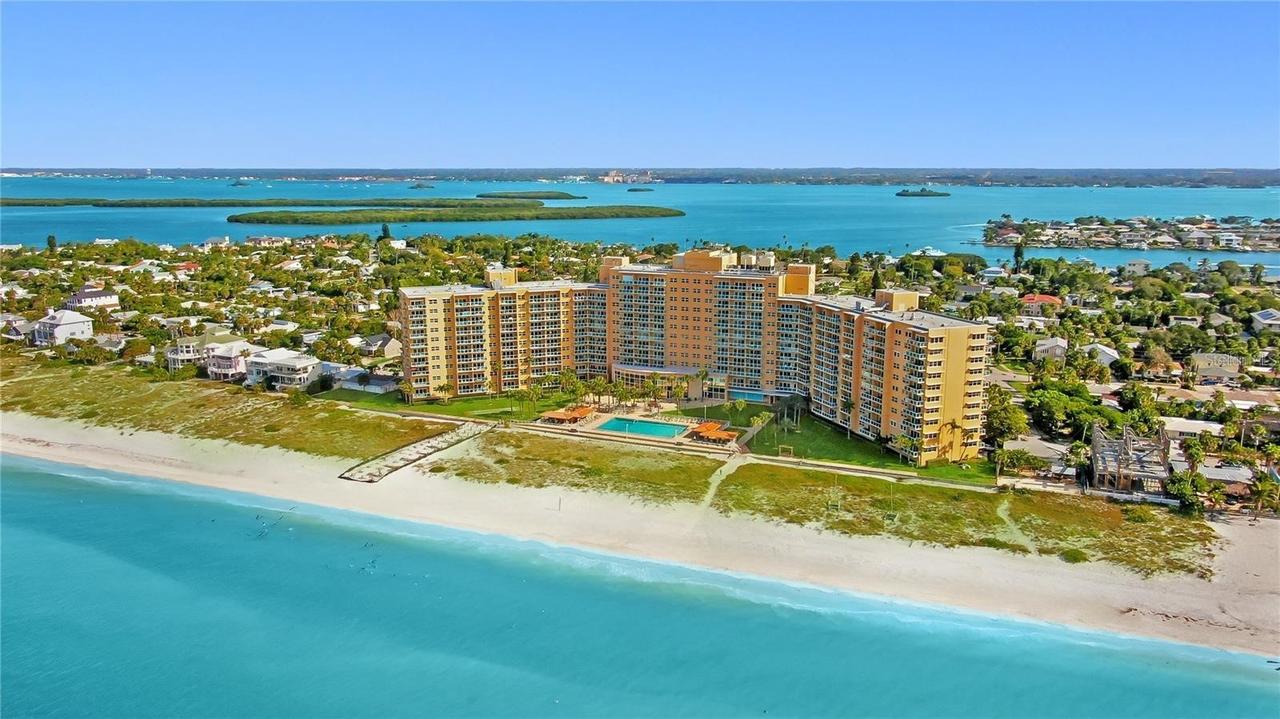 880 Mandalay Ave. #S305, Clearwater Beach, FL 33767