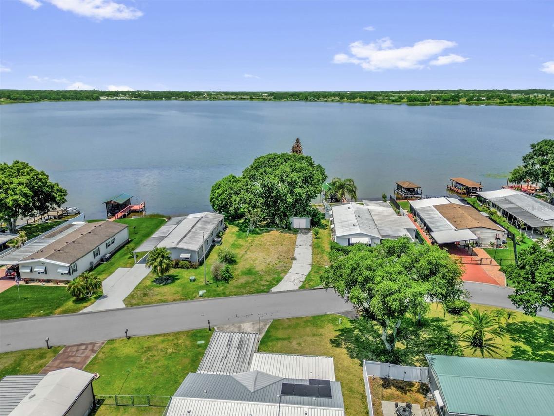 2050 Thelma Dr., Lake Alfred, FL 33850
