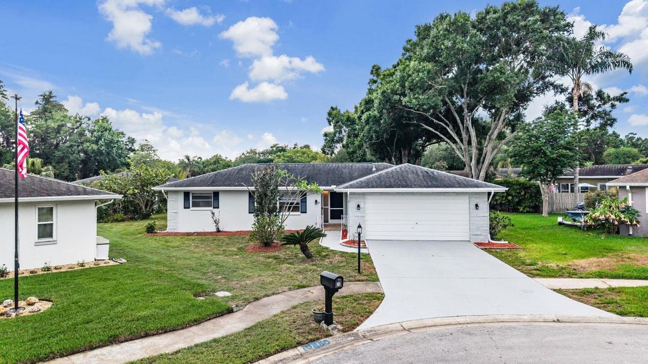 20 Shell Cir., Palm Harbor, FL 34684
