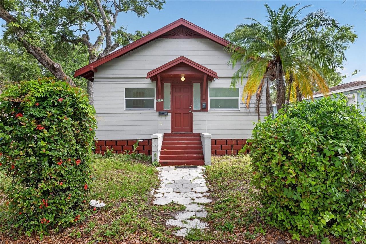 2211 22nd Ave., St Petersburg, FL 33712
