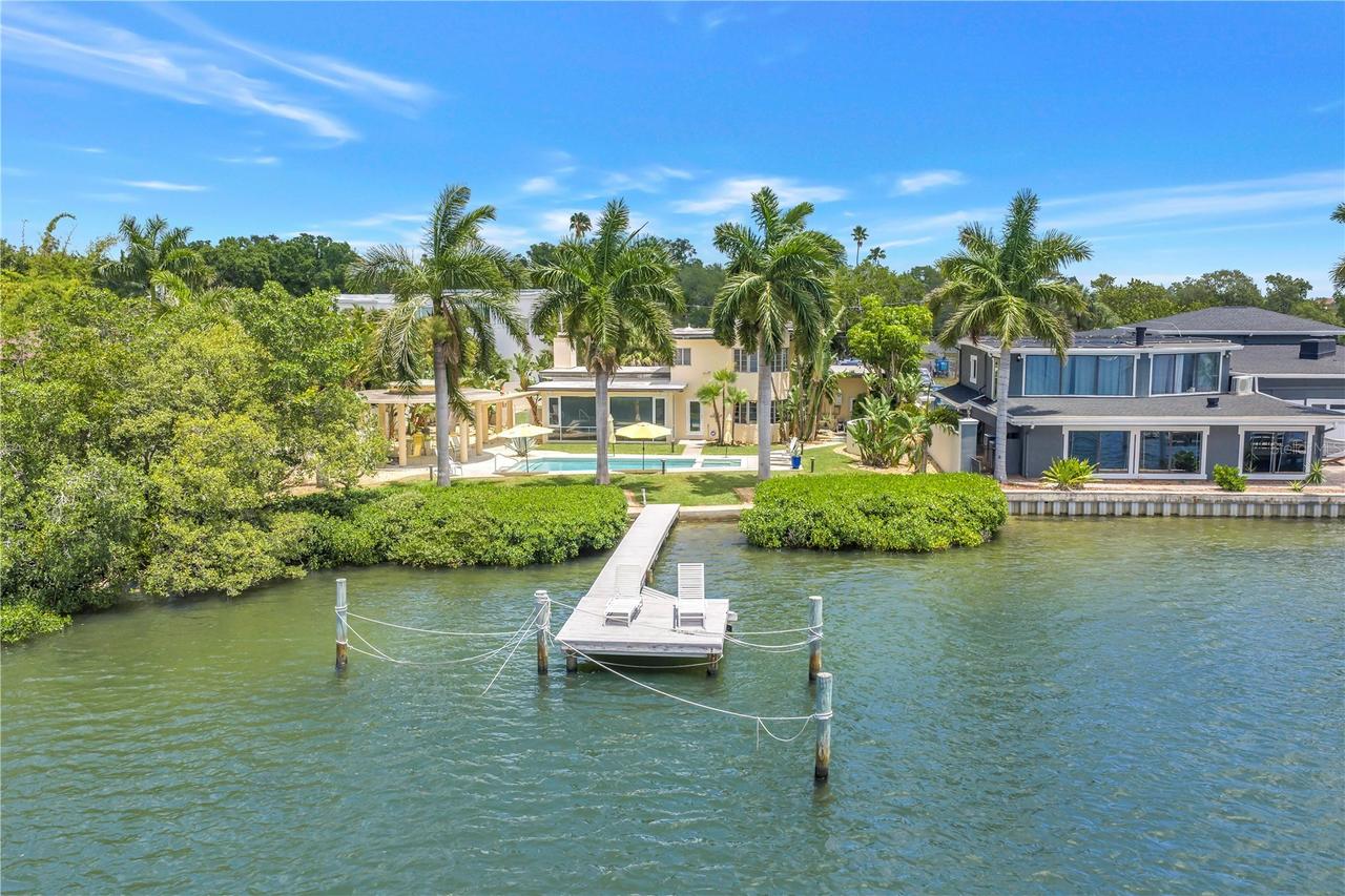 2781 Bayside Dr., St Petersburg, FL 33705