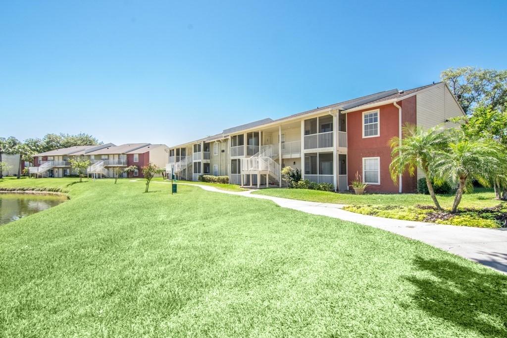 214 Lake Parsons Green #208, Brandon, FL 33511