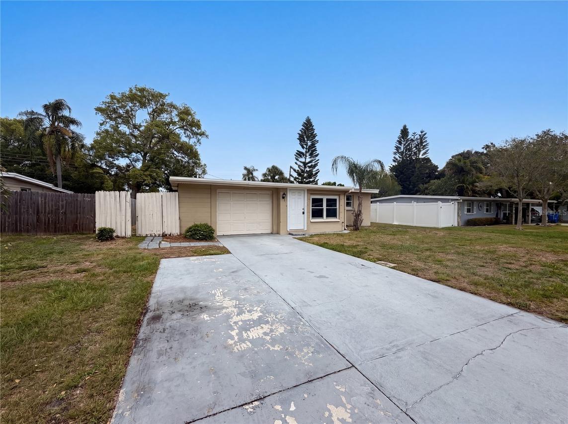10463 110th Ave., Largo, FL 33773