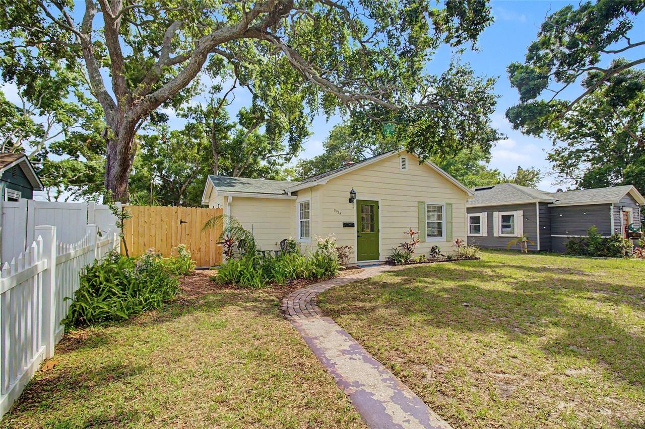 3936 3rd Ave., St Petersburg, FL 33713