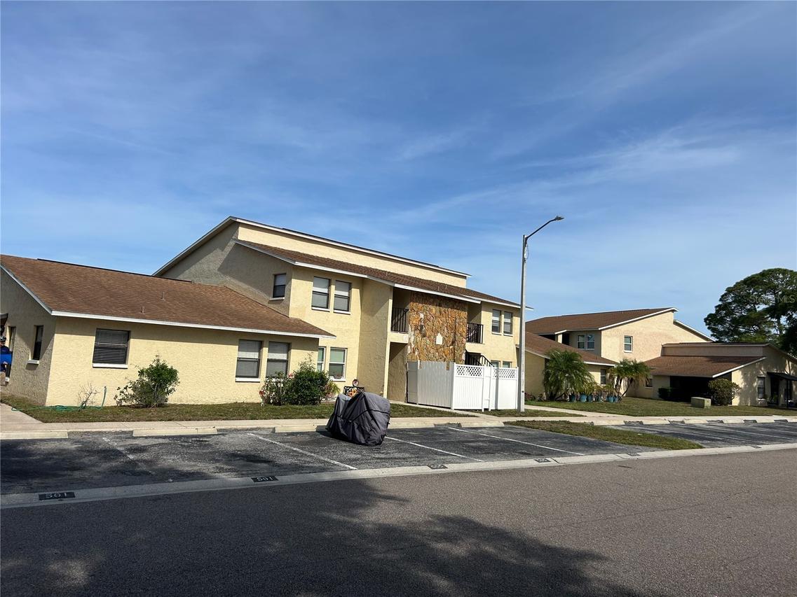 6301 58th St. #501, Pinellas Park, FL 33781