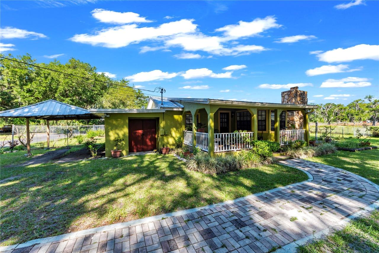 13610 Acker Rd., Dover, FL 33527