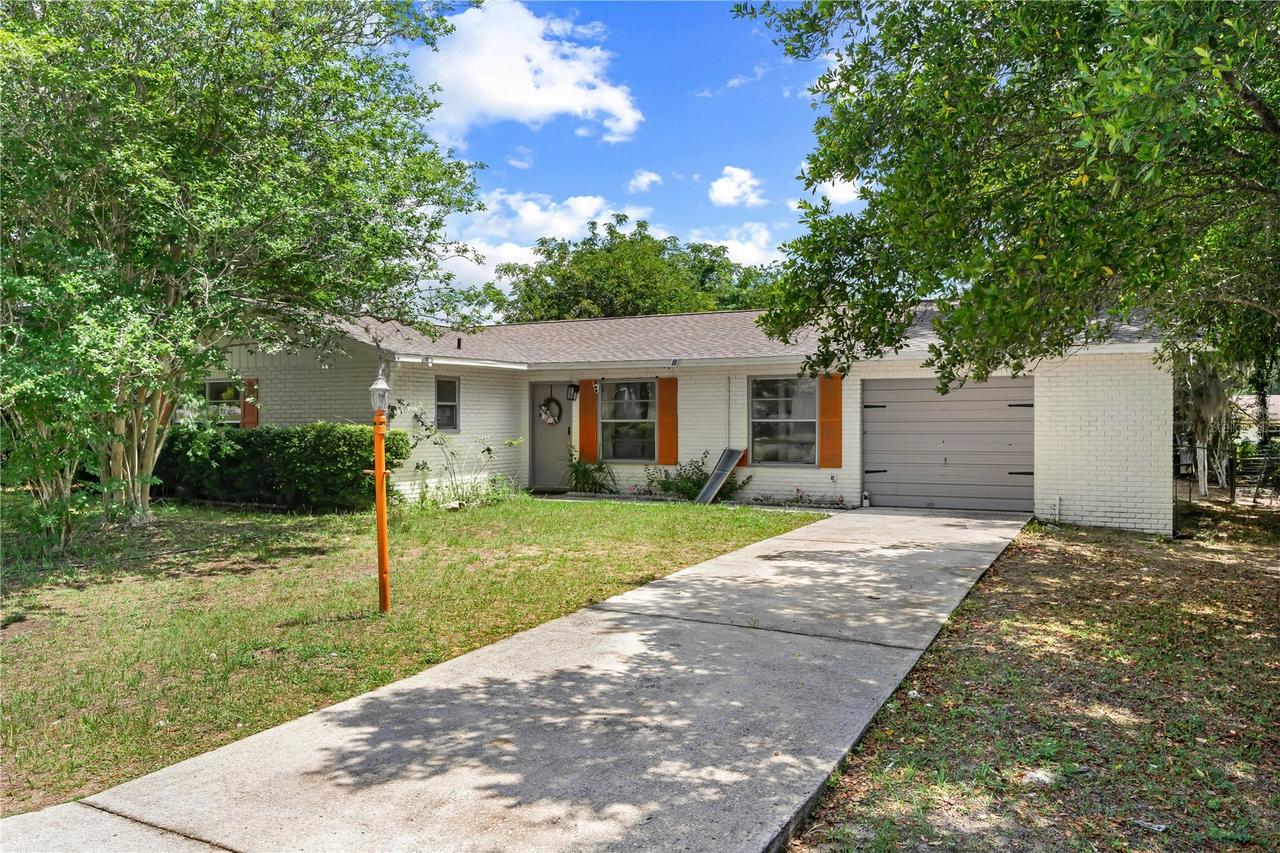 9303 Pine Ln., Ocala, FL 34472