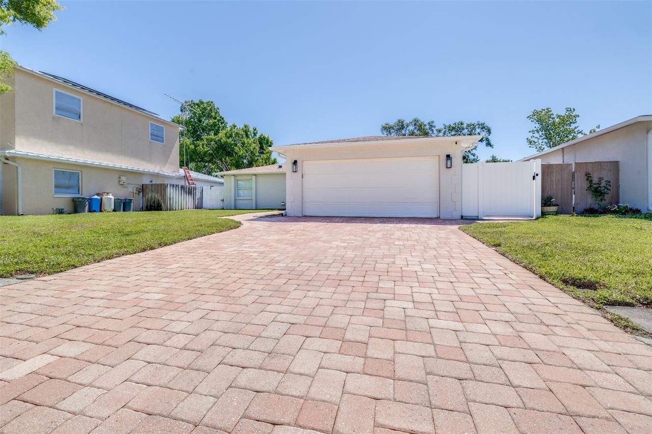 11147 Longhill Dr., Pinellas Park, FL 33782