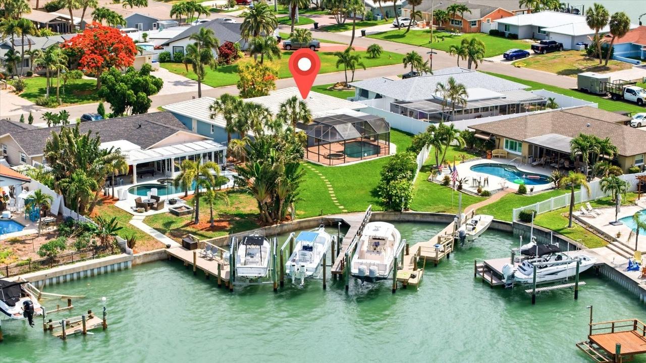 8008 13th Ave., St Petersburg, FL 33707