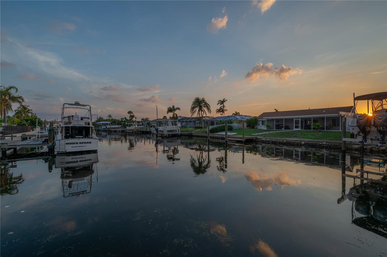 6322 Cottonwood Ln., Apollo Beach, FL 33572