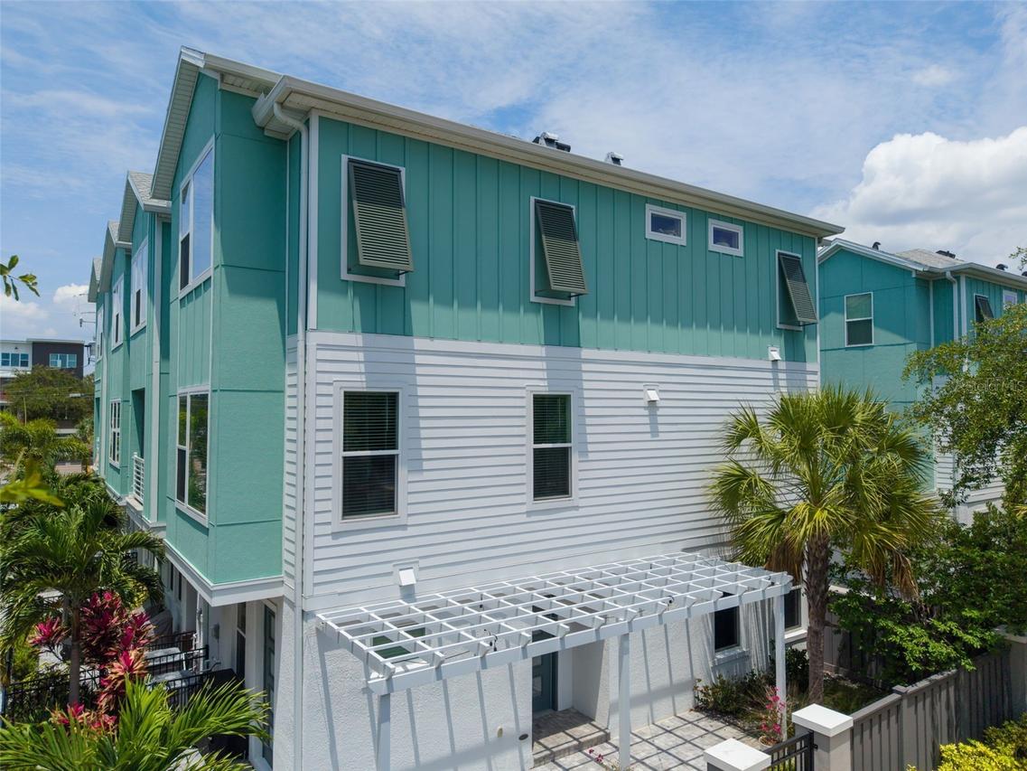 2851 1st Ave., St Petersburg, FL 33712