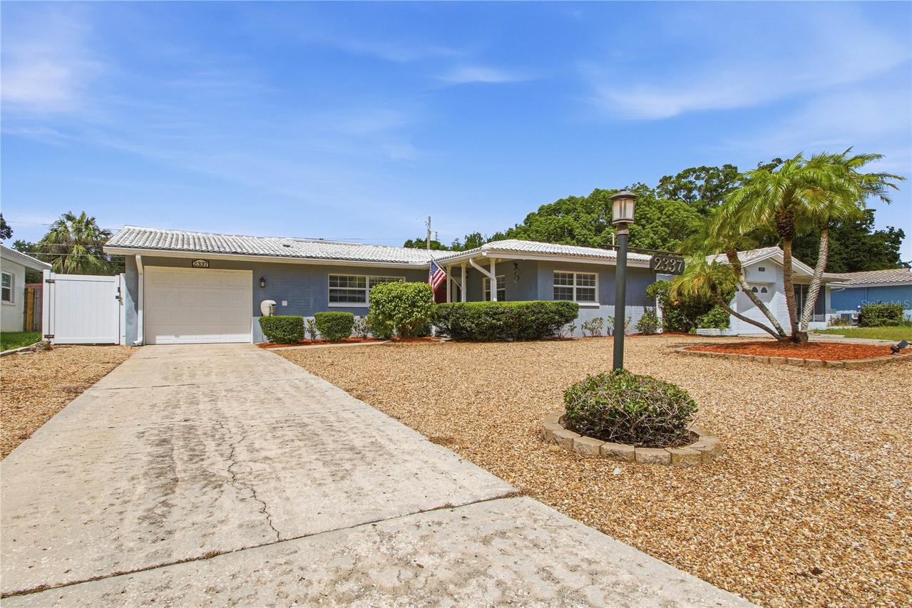 2337 Black Oak Ln., Clearwater, FL 33763