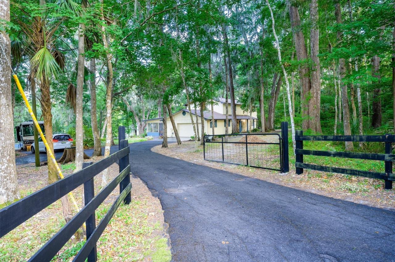 12054 Royal Dr., Brooksville, FL 34601