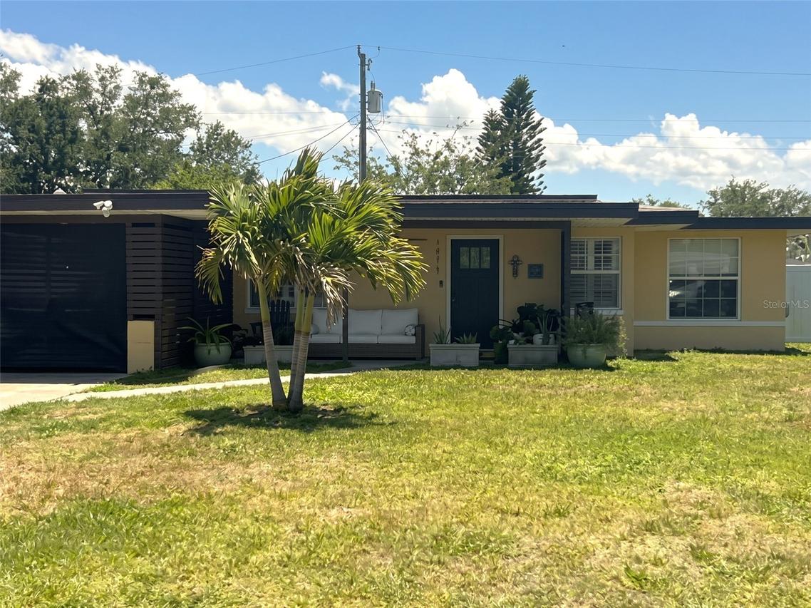 2475 Trade Winds Dr., Dunedin, FL 34698