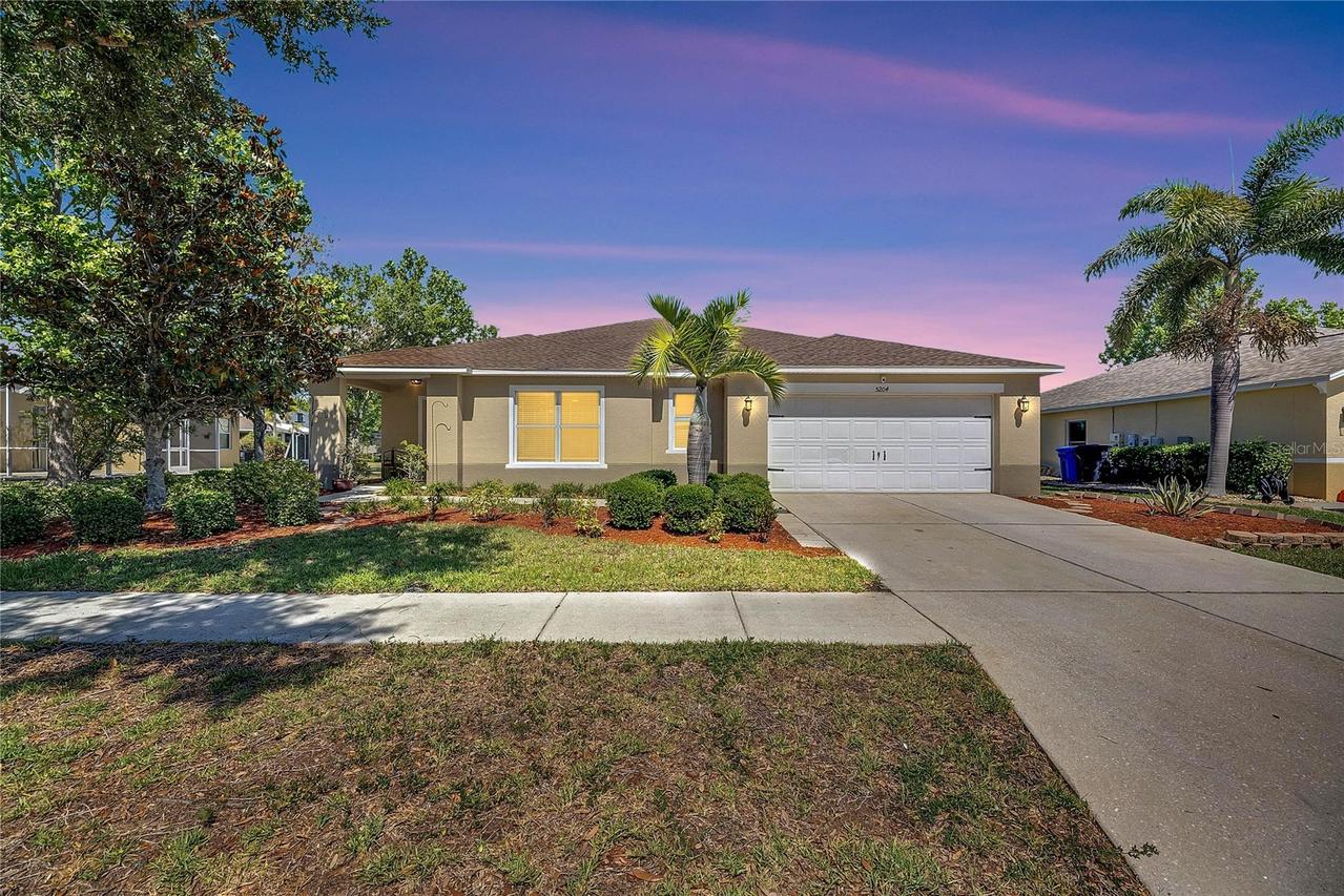 5204 Moon Shell Dr., Apollo Beach, FL 33572