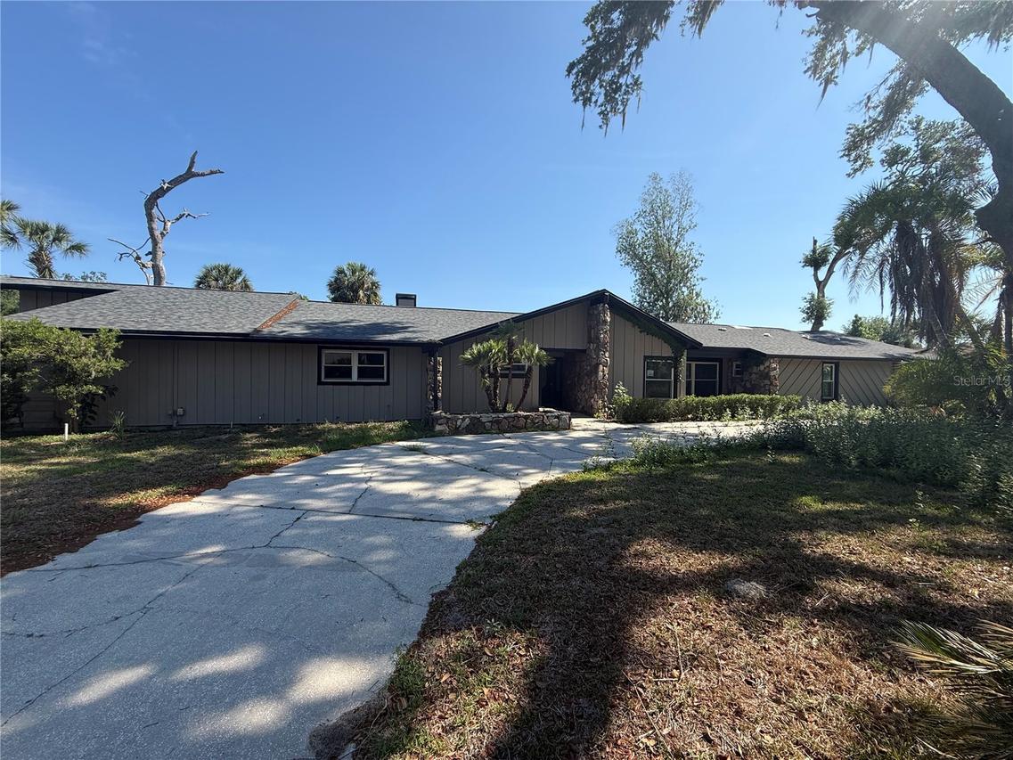 910 River Rapids Ave., Brandon, FL 33511