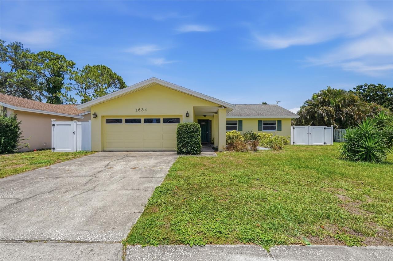 1634 Dale Cir., Dunedin, FL 34698