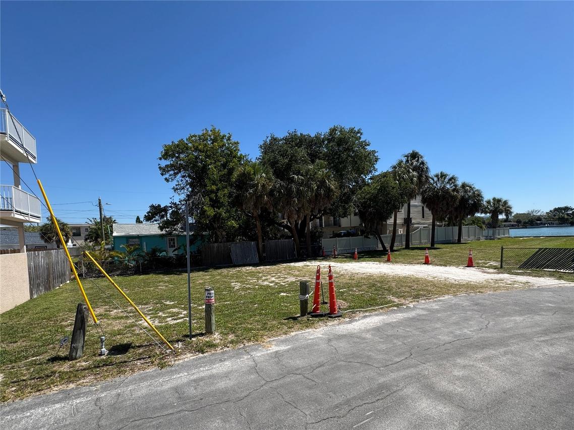 138 91st Ave., Treasure Island, FL 33706